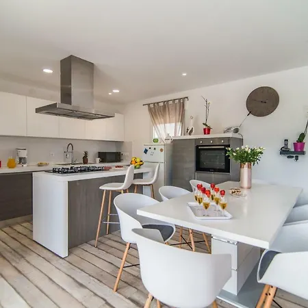 Vila Green Heaven With Private Pool